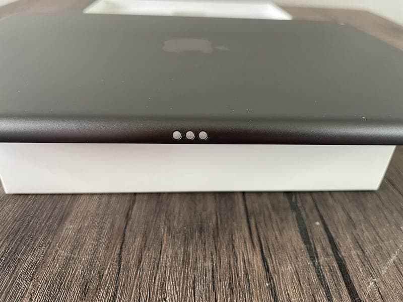 ⑥【美品】iPad Apple 第9世代　Wi-Fiモデル　64GB