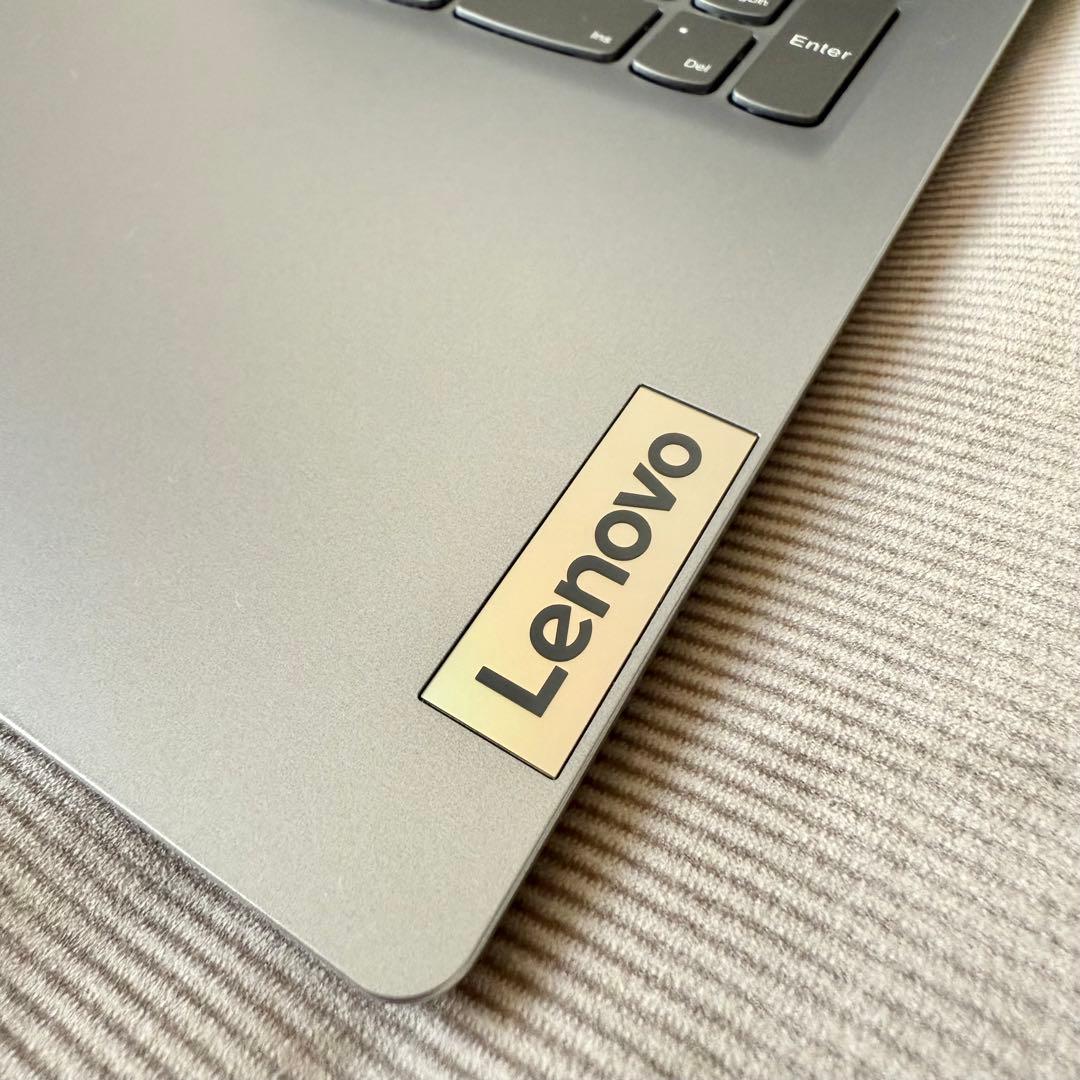 【ほぼ新品】 IdeaPad Slim 3i Gen 9 83E70031JP