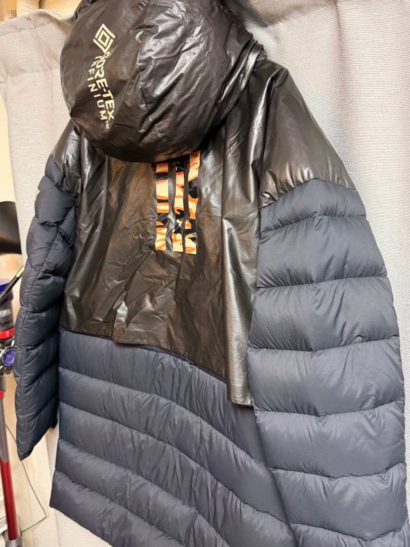 TERREX ダウンジャケット ブラック