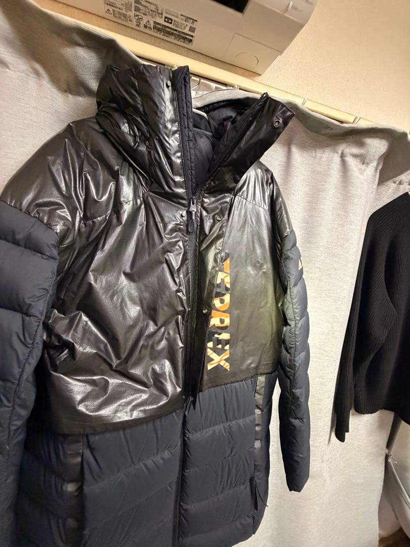 TERREX ダウンジャケット ブラック