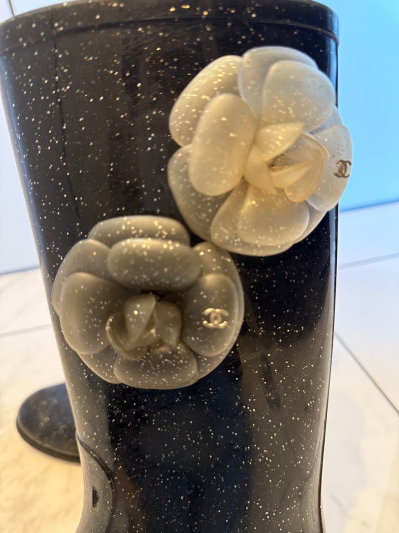CHANEL × レインブーツ