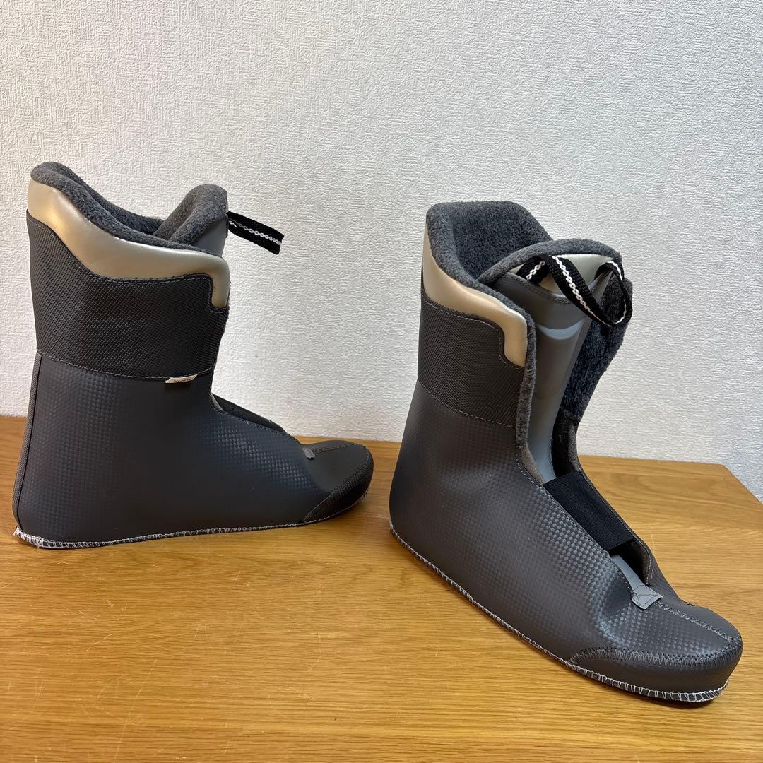 比較的綺麗　23年モデル　ゲン（GEN） スキーブーツ 27-27.5cm