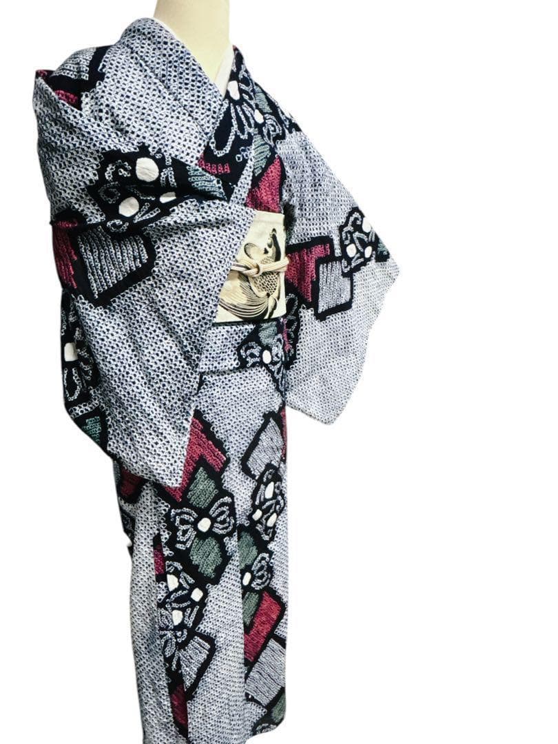 A28 有松鳴海絞り 高級浴衣 花模様　紺青