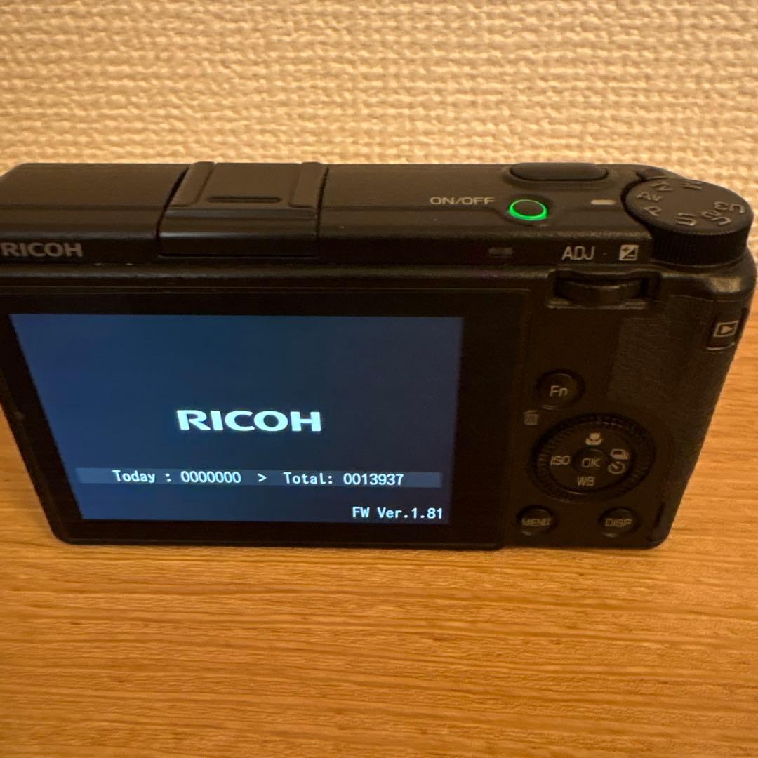 RICOH GR III デジタルカメラ