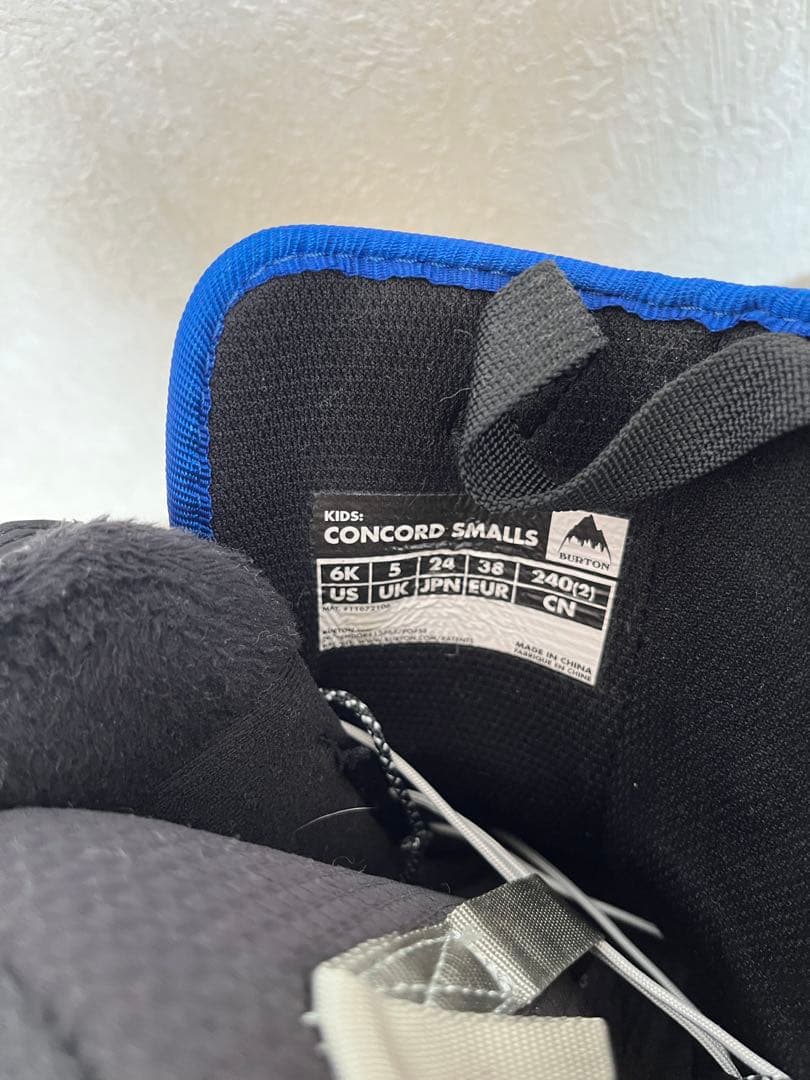 BURTON キッズ用スノーボードブーツ