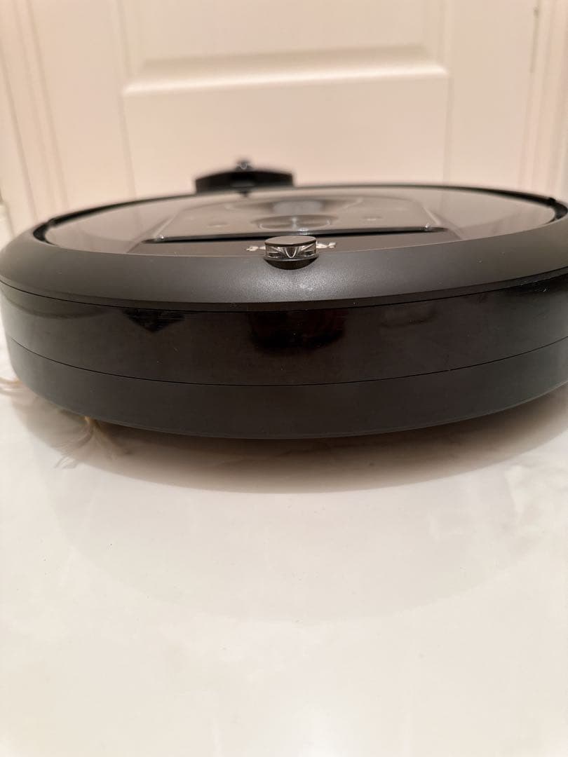 ルンバ i7 ロボット掃除機 アイロボット (i715060)