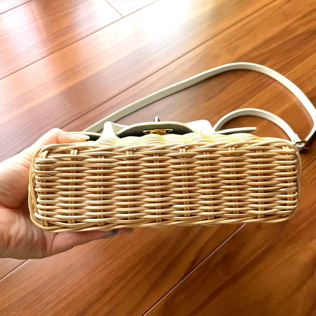 美品！完売品カービングトライブス　2way ミニラタン　カゴバッグ　ホワイト