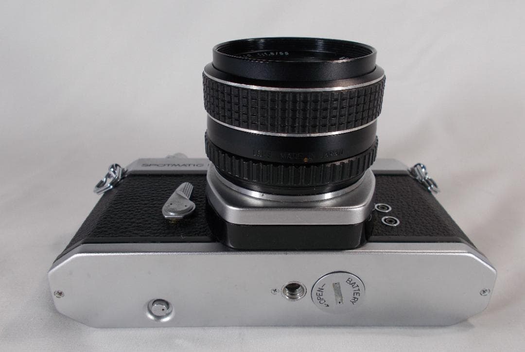 フィルムカメラ 整備済 完動品　Pentax SPF + f/1.8　N188