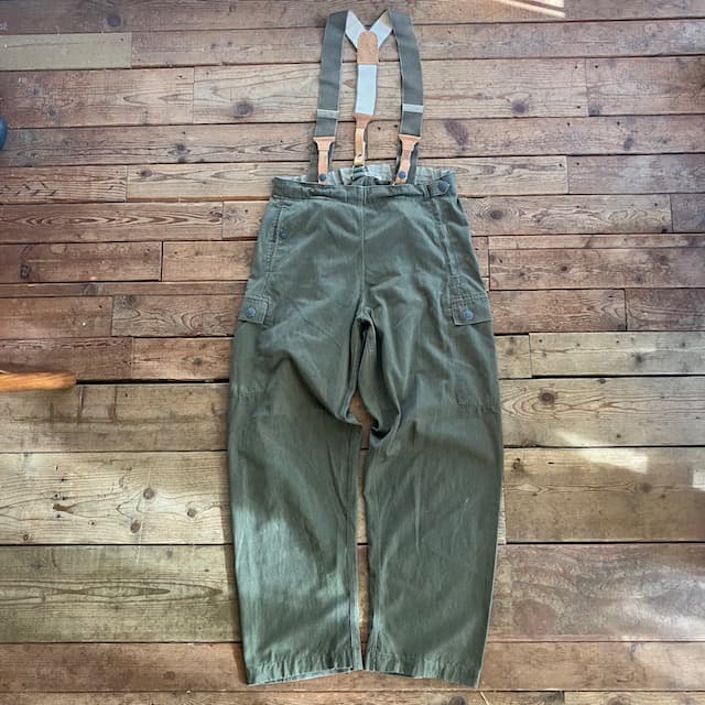 EXTRA STARK サスペンダー付 パンツ 東ドイツ軍 ミリタリー パンツ