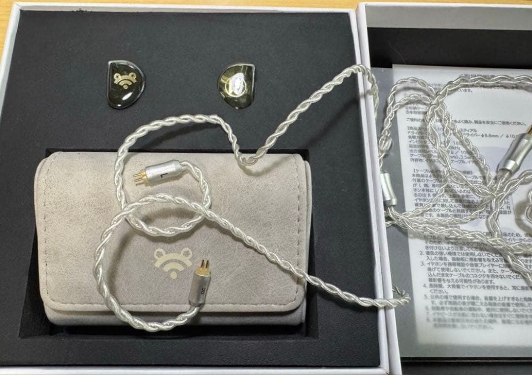 【中古】小春六花 コラボイヤホン『T-1000』