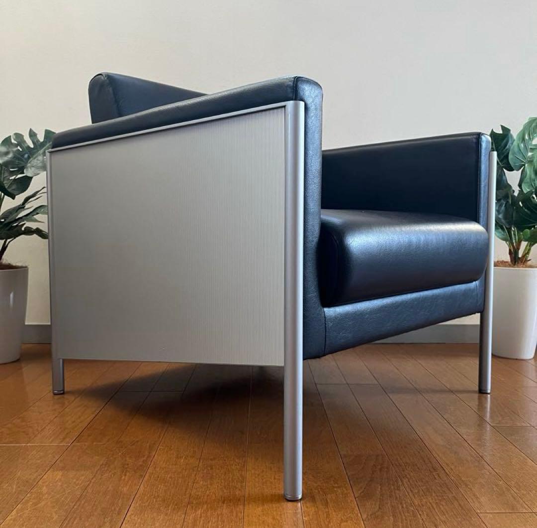 イトーキ　MEZZO ラウンジチェア　② 本革　21万 モダン シングルソファ