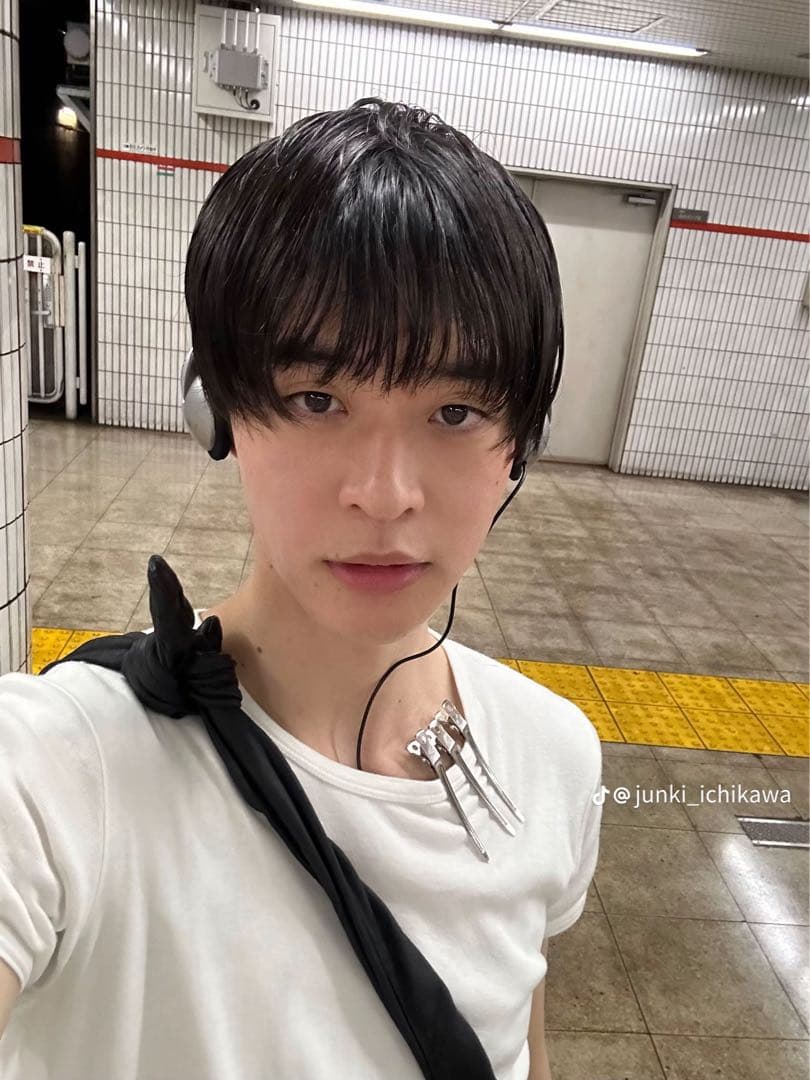 市川隼基 着用 SONY mdr￼-g61 ヘッドホン