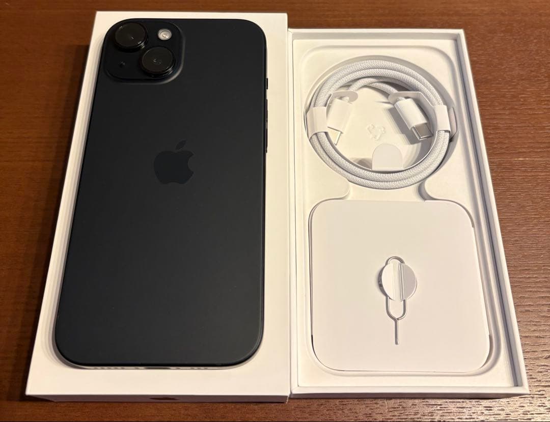 超美品 iPhone 15 128GB ブラック