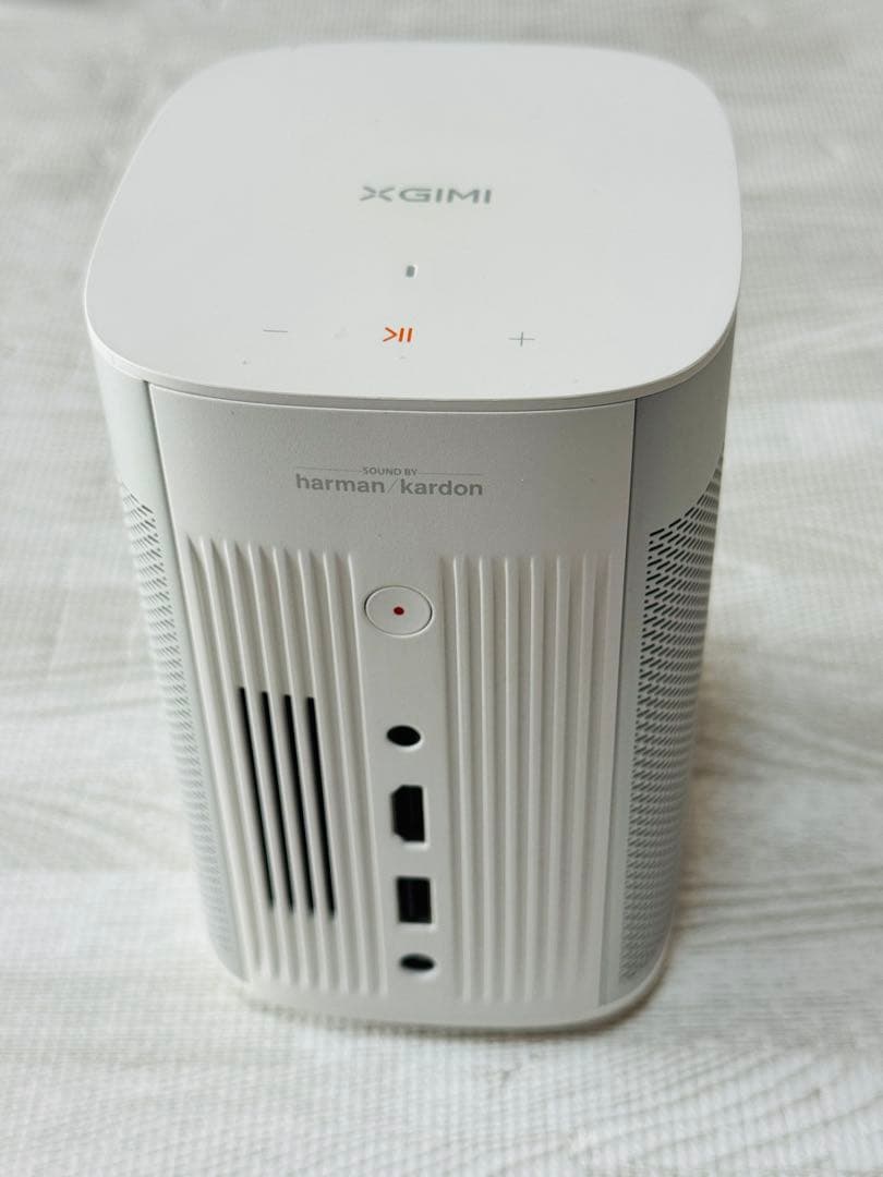 XGIMI ホワイトプロジェクター本体