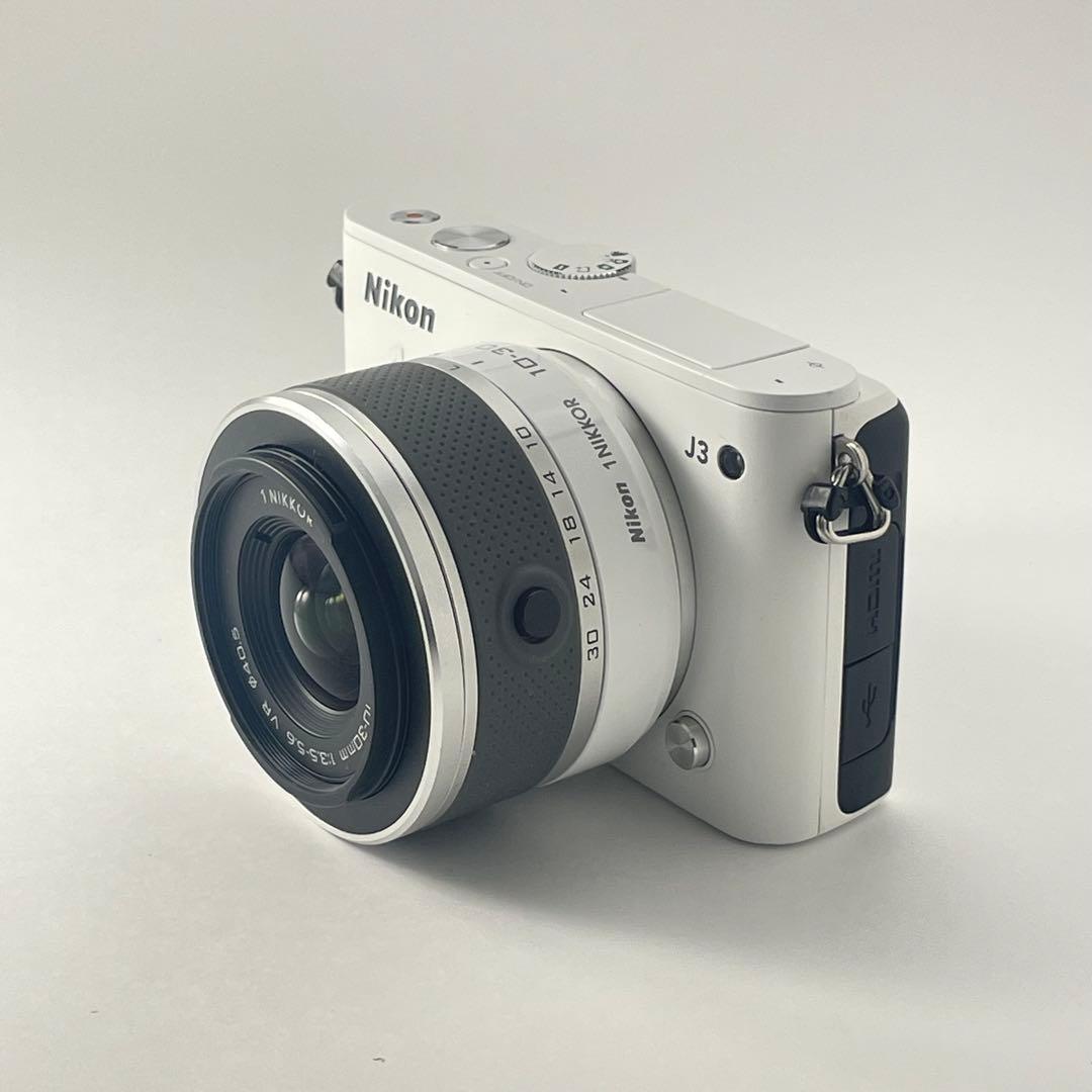 【ショット数2000・返品保証】Nikon1 J3ホワイト 標準レンズキット