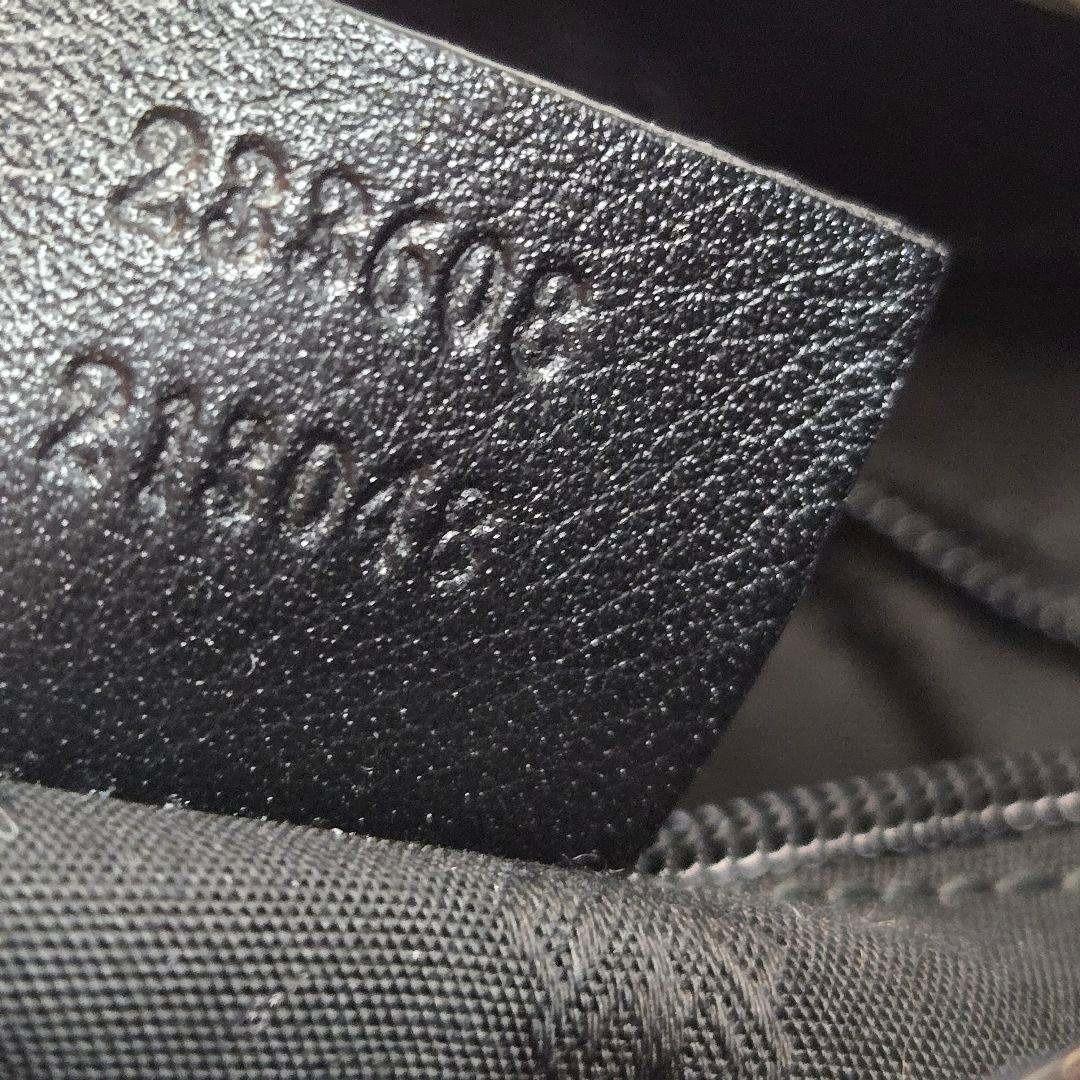 ほぼ未使用 GUCCI ホーボー型 GGシマレザー ショルダーバッグ