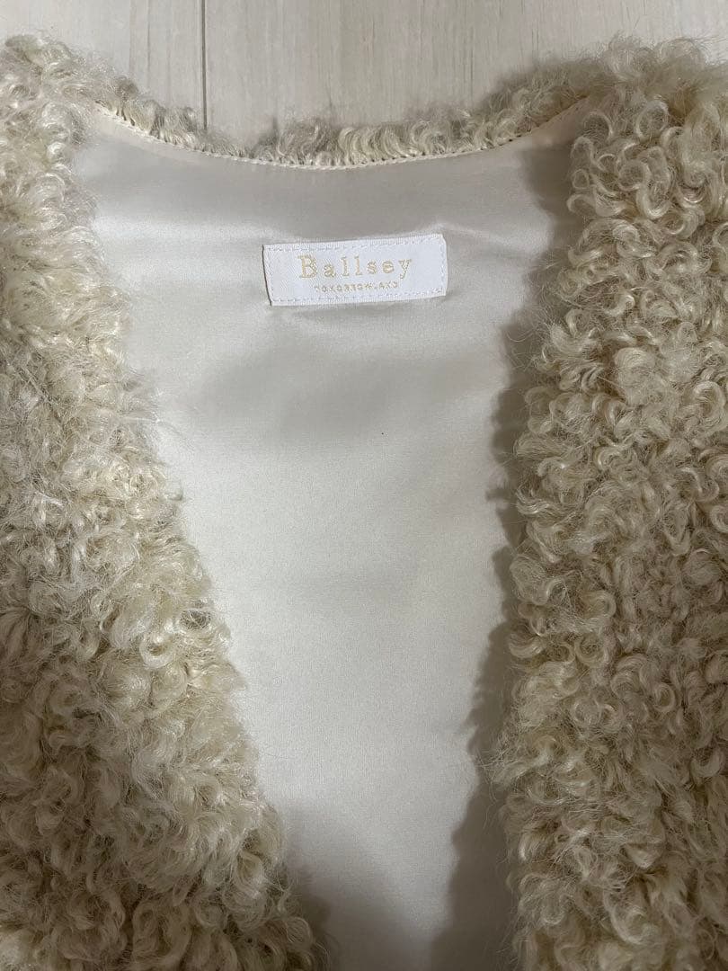 新品タグ付きBALLSEY ミックスファー V ネックベスト 36
