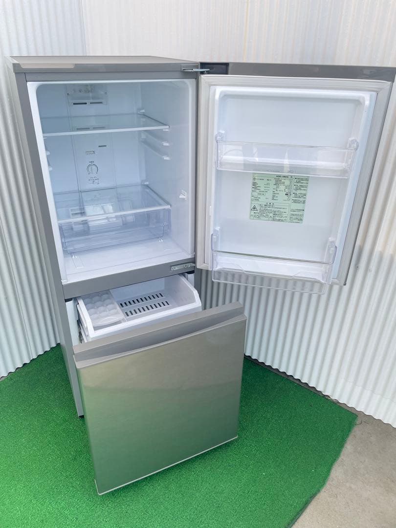 837 アクア ブラッシュシルバー2ドア冷蔵庫 一人暮らし 単身 大容量冷凍室