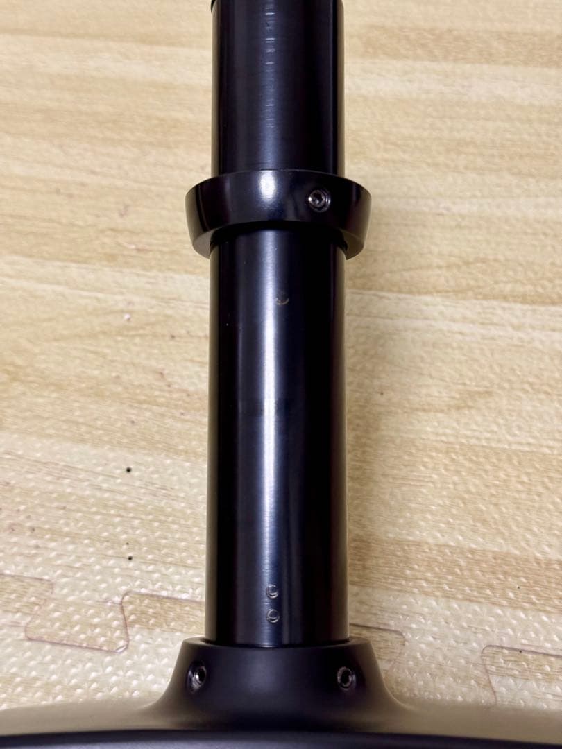 Amazon Basicモニターアーム 32インチ (11.3kgまで)