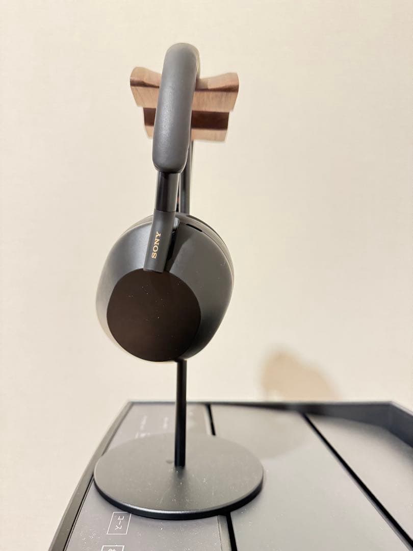 ソニー　ワイヤレスノイズキャンセリングステレオヘッドホン WH-1000XM5