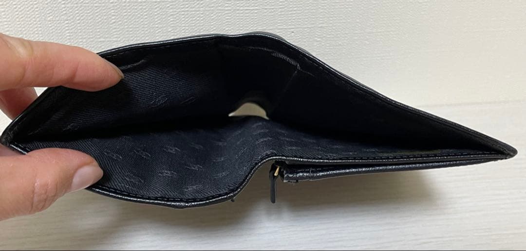 お値引きCHANELキャビアスキン 黒 長財布