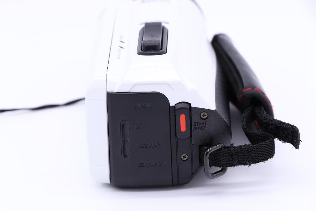 JVC ビデオカメラ EverioR エブリオ GZ-RX600-W