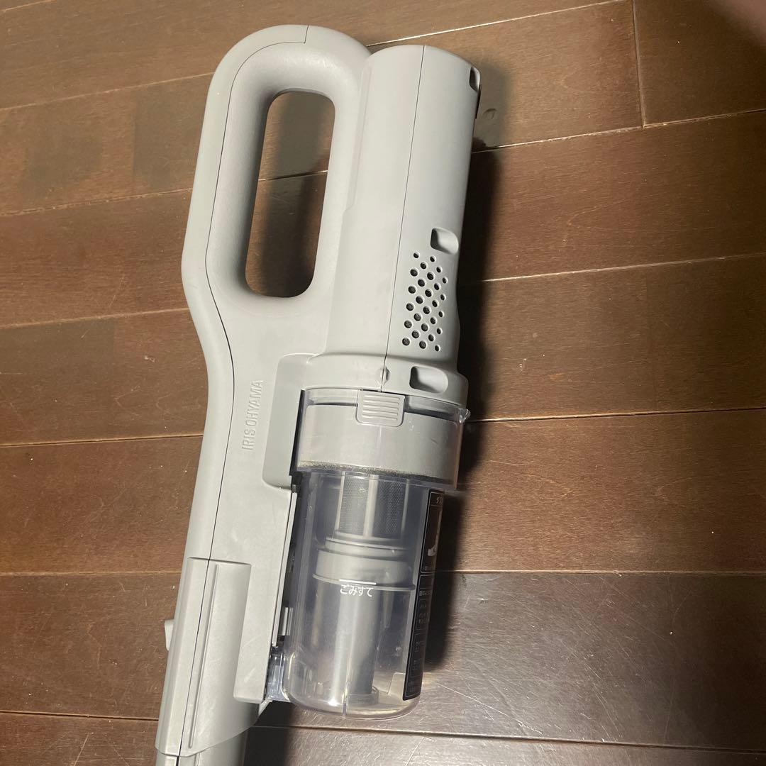 アイリスオーヤマ　充電式サイクロンスティッククリーナー