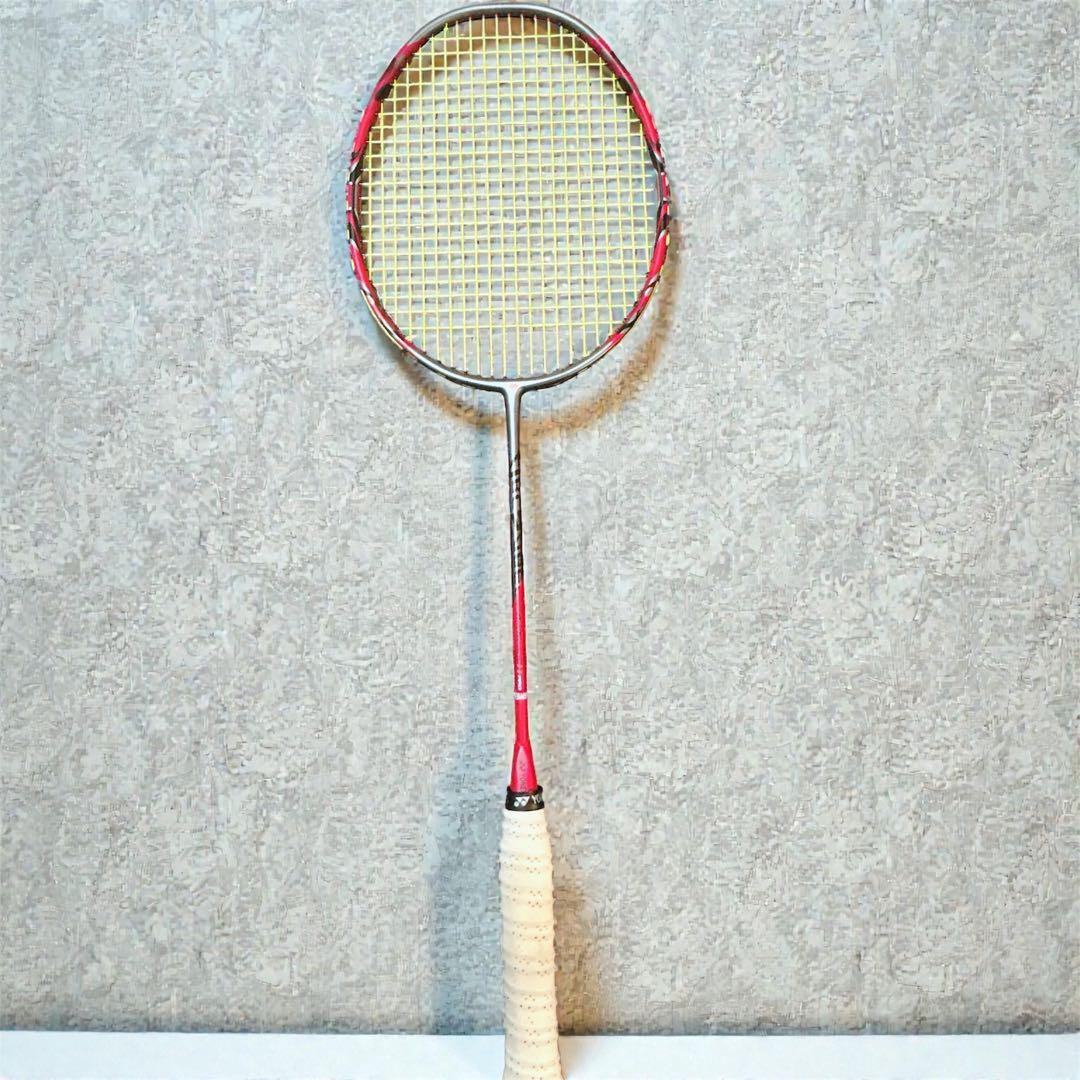 バドミントン　ラケット　ヨネックス　アークセイバー　11プロ　超人気　品薄