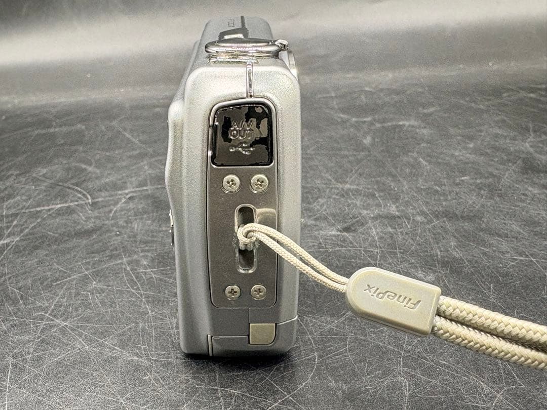 FUJIFILM FINEPIX F100fd コンパクトデジタルカメラ