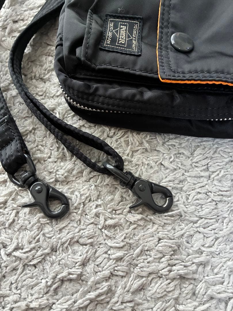 PORTER ブラック ショルダーバッグ サコッシュ