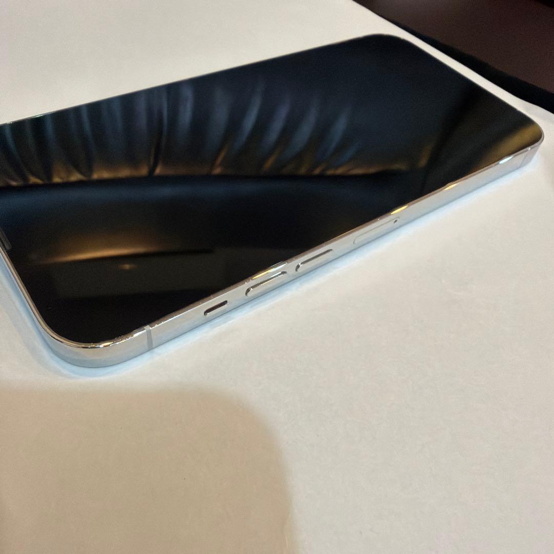 iPhone13promaxシルバー 256GB本体 箱付き　クリアケースおまけ