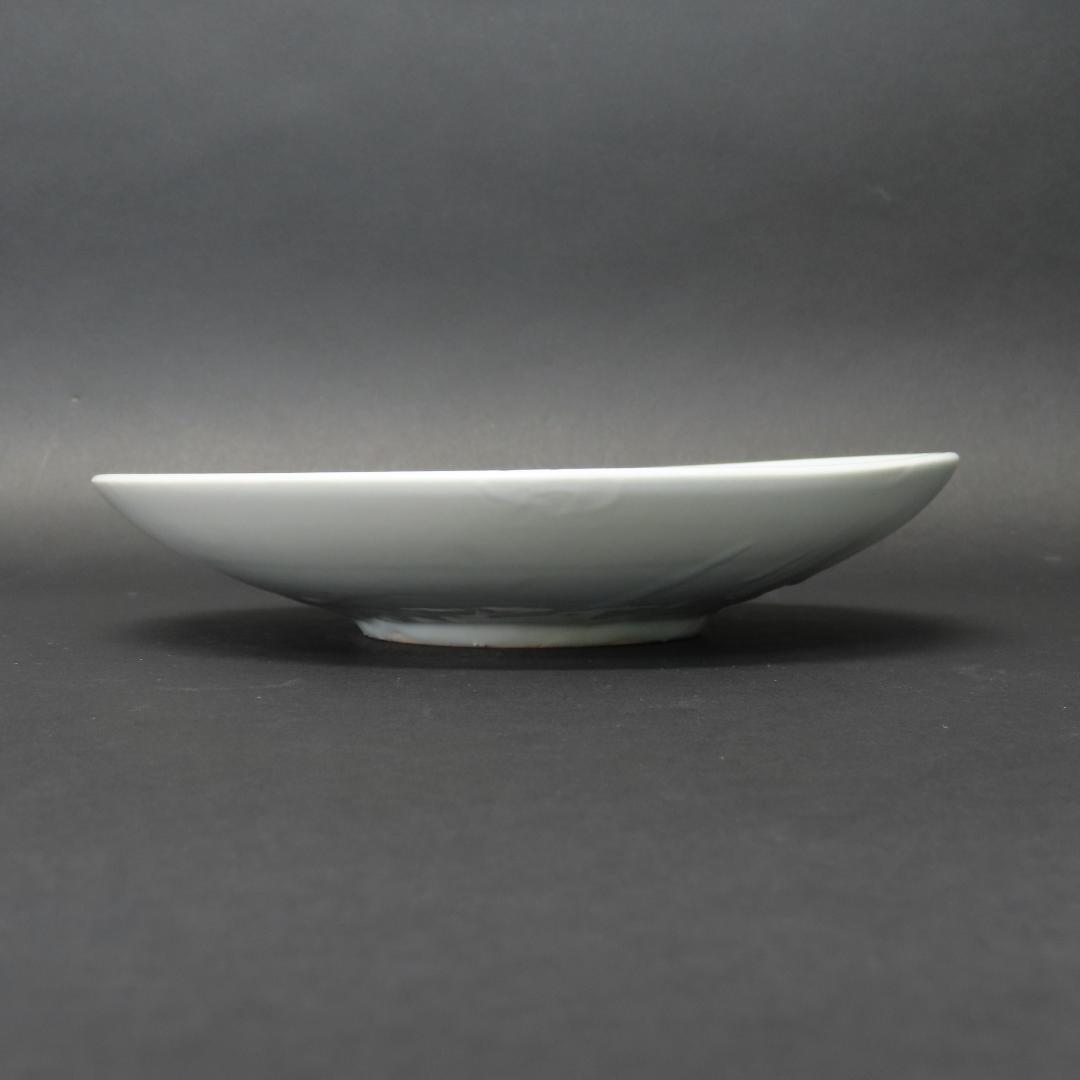 352【初期伊万里写 染付白鷺矢筈文 七寸皿】　検)加藤静允 / 古伊万里