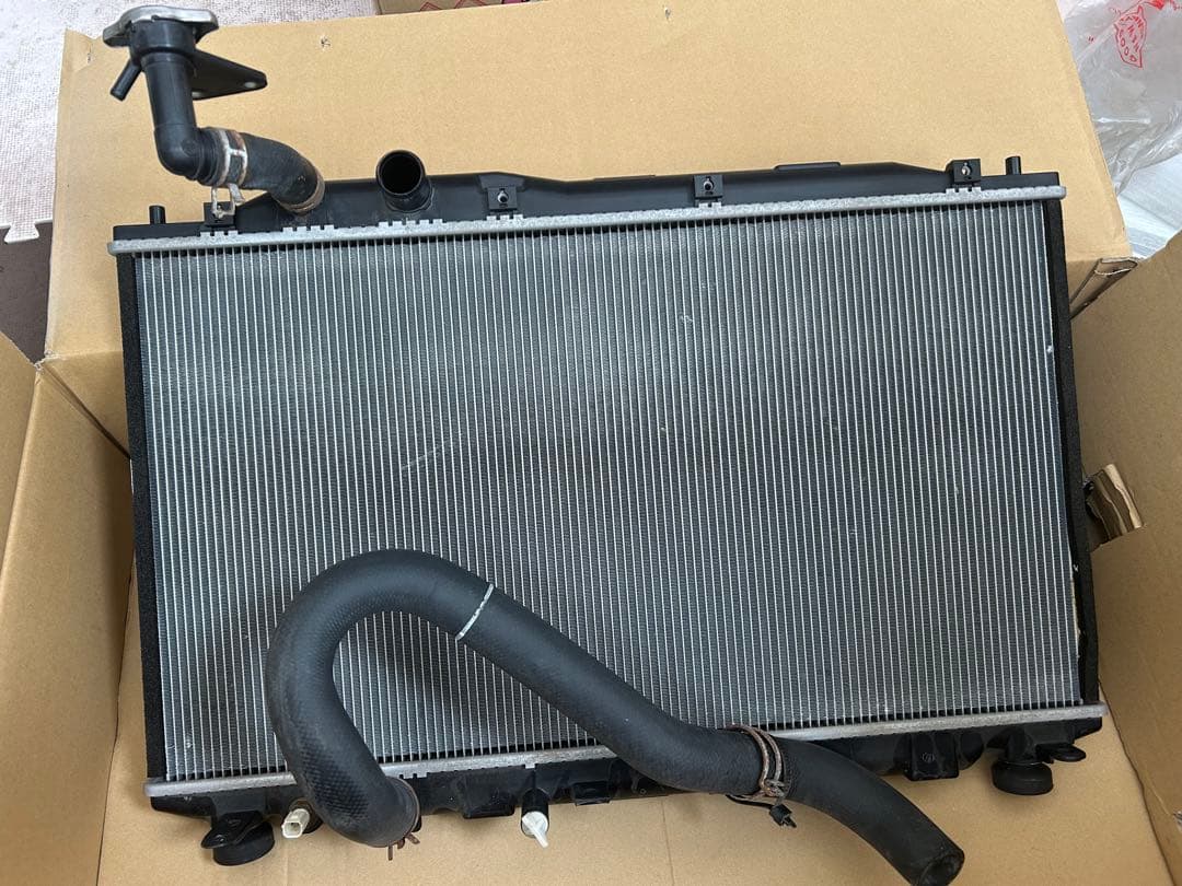 シビック タイプR FD2 純正ラジエーター　無限キャップ付
