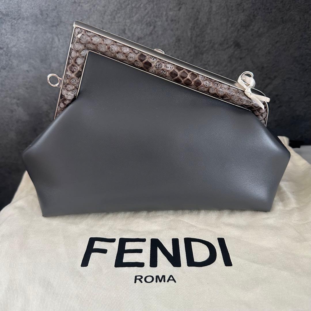 【新品】FENDI ファースト　スモール　グレーパイソン