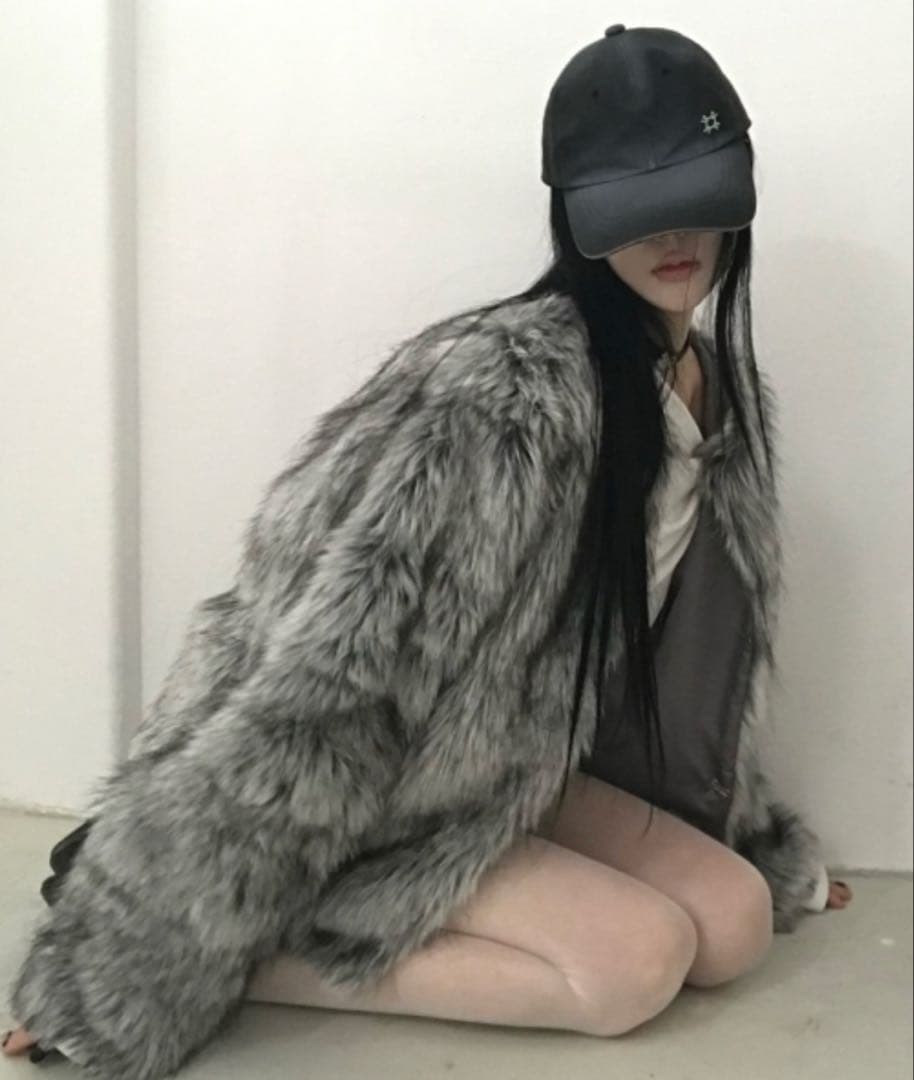 FLEREUP グレー ファーコート ジャケット　韓国　毛皮