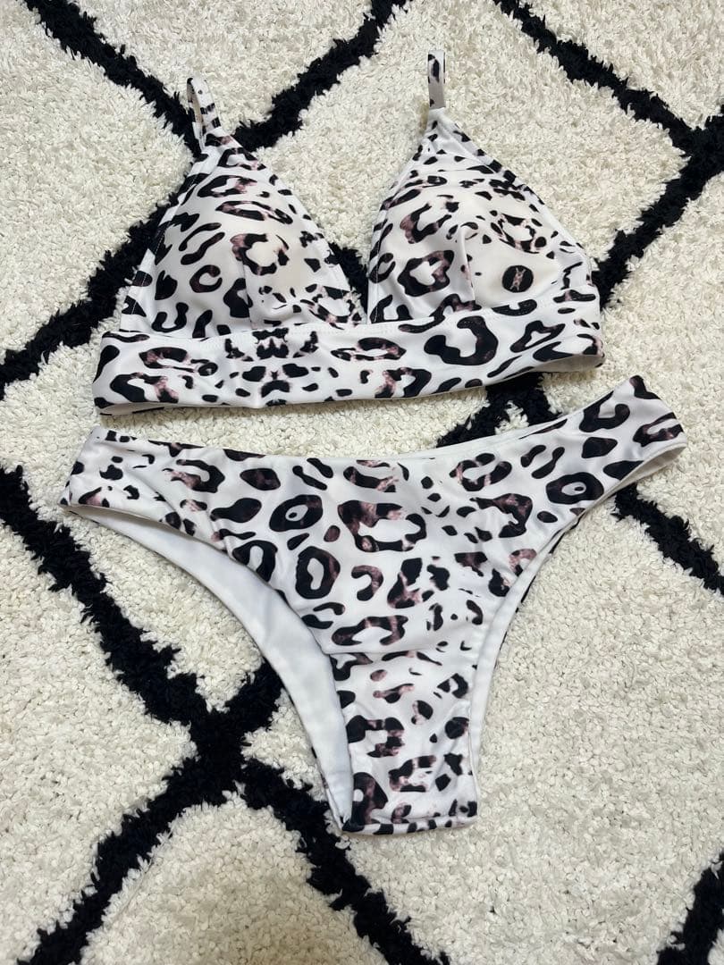 最終値下げ casia 水着M