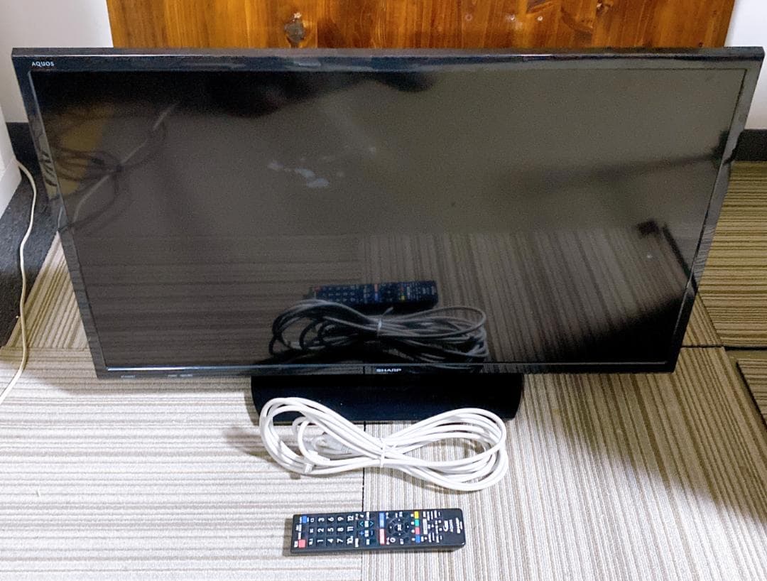SHARP AQUOS 液晶カラーテレビ 32V 2T⁻Ⅽ32AE1 2019年
