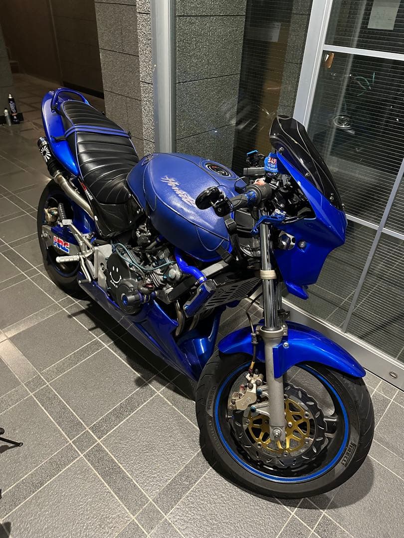 ホーネット250/600 バグスタータンクカバー