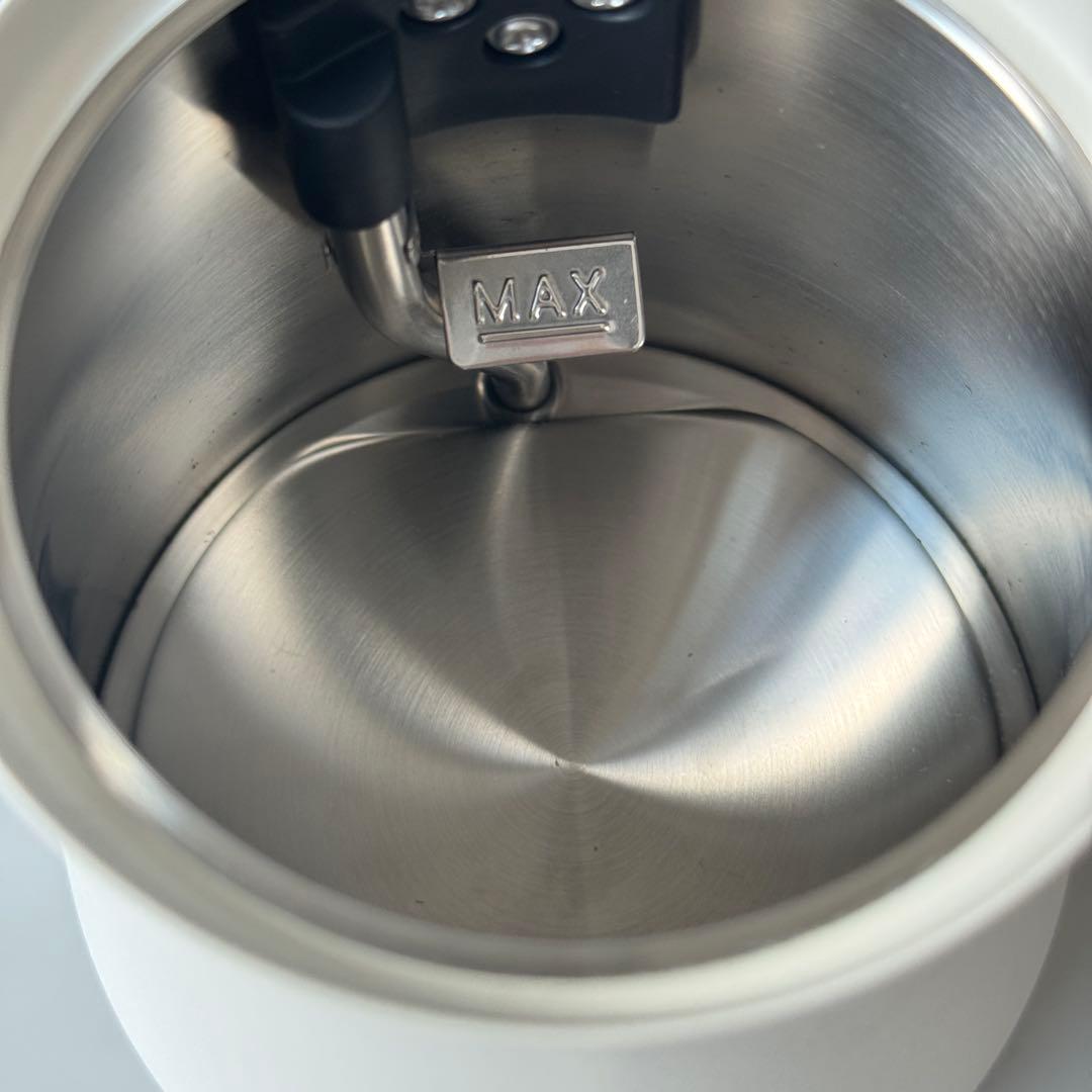 バルミューダ ケトル （2024年リニューアル版 ）白 KPT01JP-WH