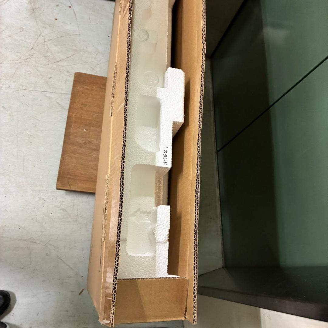 未使用　オリオン　42V型チューナーレステレビ 　SAFH421