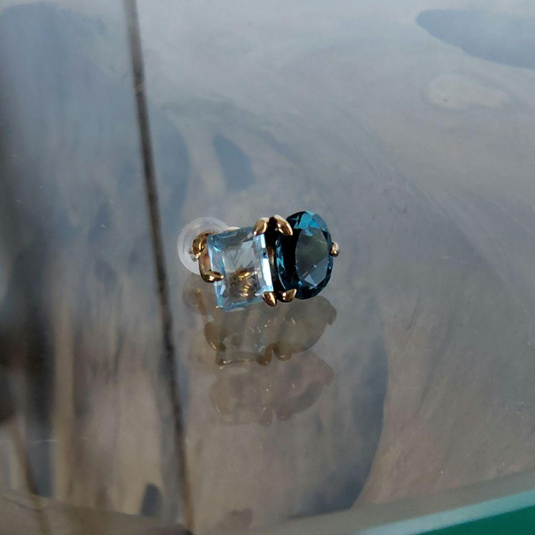 ヒマリ ミューズ 2 ストーン シングル プチ ピアス ブルー