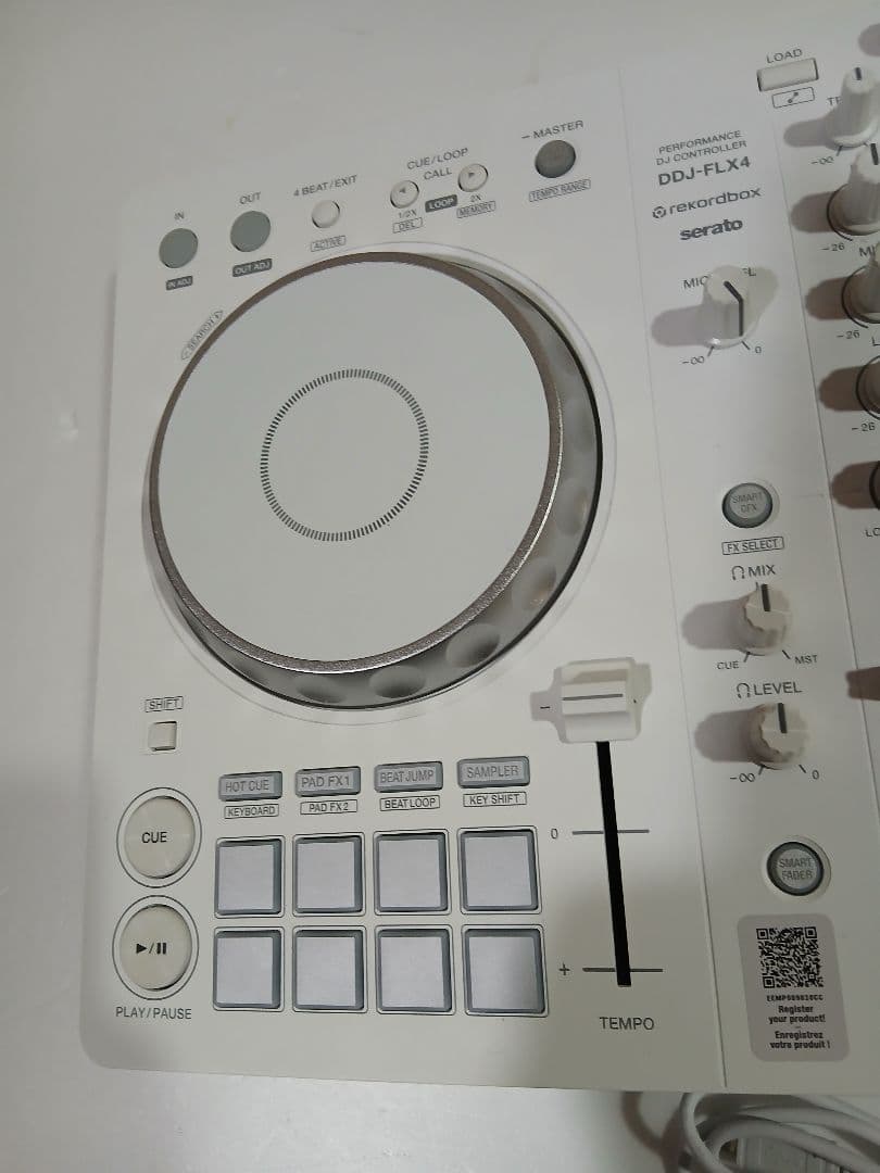 DDJ-FLX4-W ホワイト DJコントローラー　Pioneer