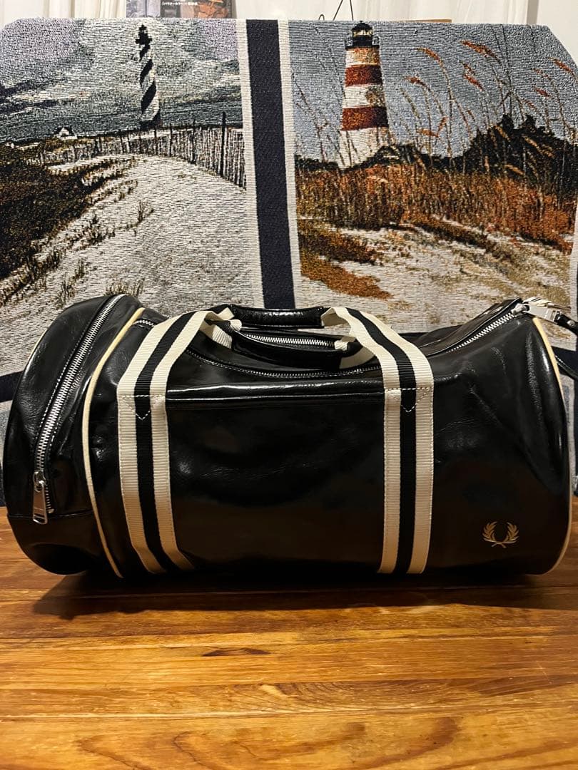 FRED PERRY ドラムバッグ ブラック/ホワイト 即購入可