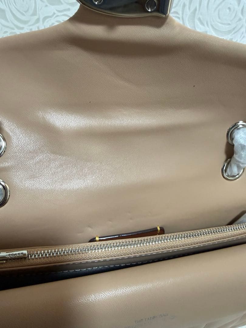 COACH ベージュ キルティング ショルダーバッグ26cm