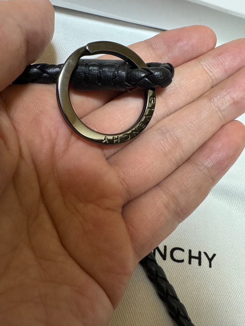 GIVENCHY ブラック ウォレットチェーン