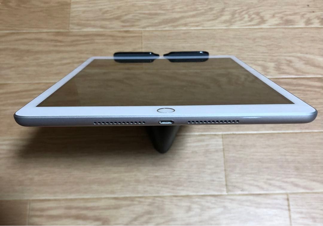 Ipad 第7世代32GB シルバーWi-Fiモデルバッテリー91%美品