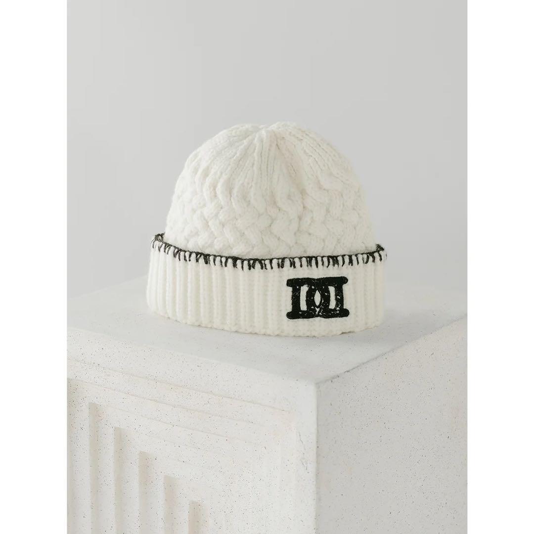 新品未開封タグ付き ダーリッチ DDロゴバスケットニットビーニー ホワイト 白