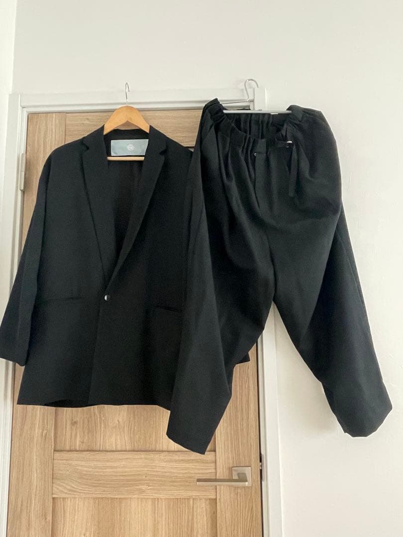 ドゥルカマラ　メンズ　よそいきセットアップ