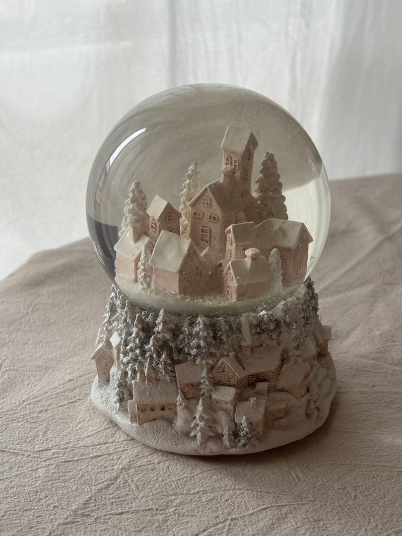 オルゴール付き　スノードーム