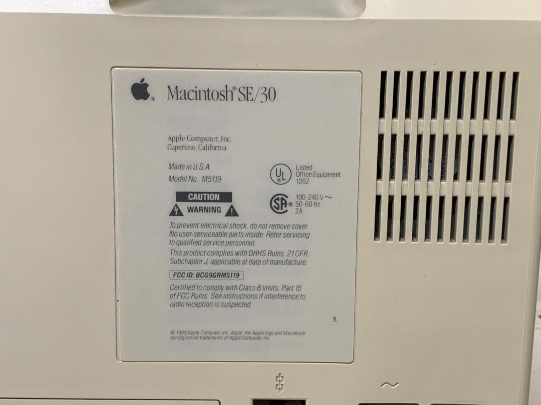 M8931 Apple アップル Macintosh SE/30 ジャンク品
